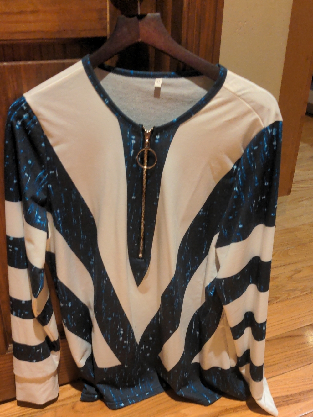 Striped V-Neck Zip Pullover Top in White and Navy